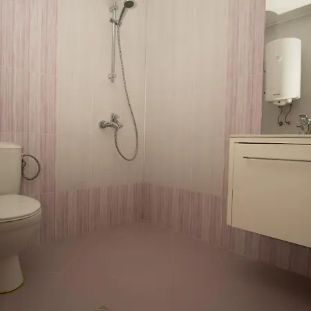 Guest Stela Апартамент *