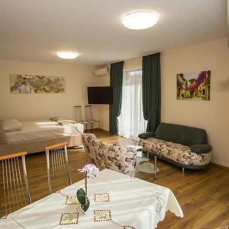 Guest Stela Tsarevo